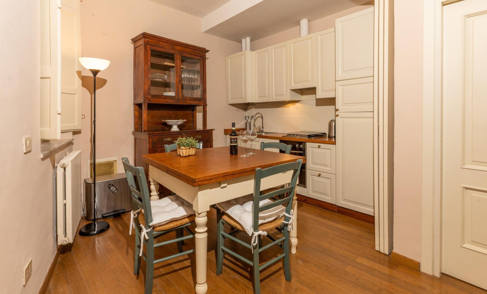 Il Gallo - Charming Apartment In Lucca Heart Exterior photo
