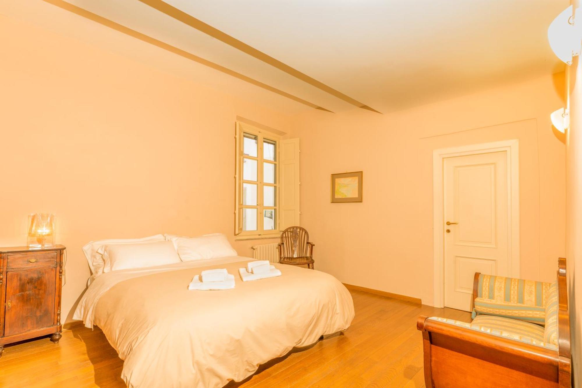 Il Gallo - Charming Apartment In Lucca Heart Exterior photo
